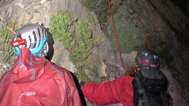 Ocho horas de rescate nocturno de dos escaladores en Alicante