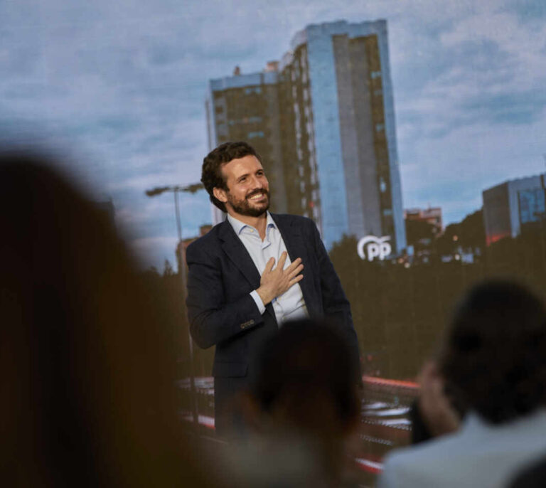 El triunfo de Ayuso cose al PP: los barones cierran filas con Casado