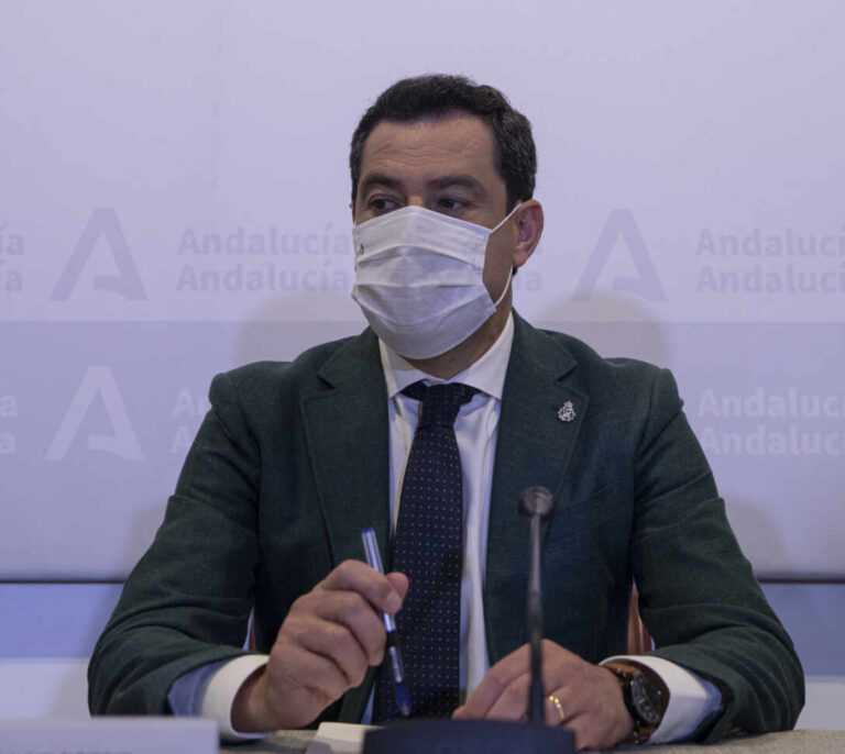 Órdago de Andalucía al Gobierno por AstraZeneca: "O toma una decisión rápida o la tomamos nosotros"