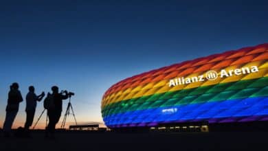 De Piqué al Parlamento Europeo: críticas a la UEFA por prohibir la bandera arcoíris