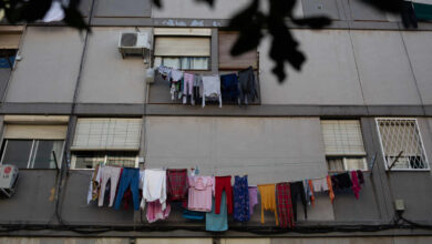 Familias numerosas critican la nueva tarifa de la luz: "Un hogar con hijos no puede poner lavadoras de madrugada"