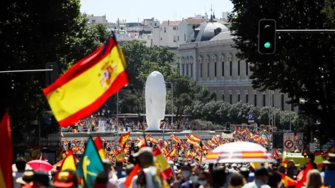El Ayuntamiento cifra en 126.000 personas la masiva manifestación de Colón contra los indultos
