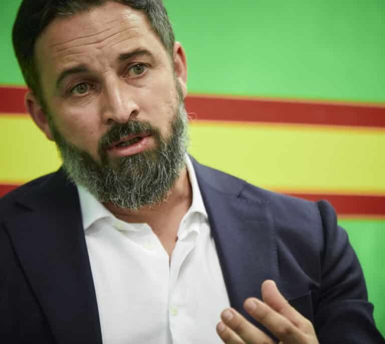 Abascal rompe lo roto (o el novio en la mili en Ceuta)