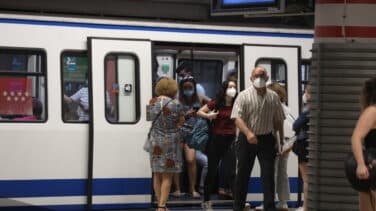 La mascarilla será obligatoria en los transportes pero no en los andenes ni en los accesos