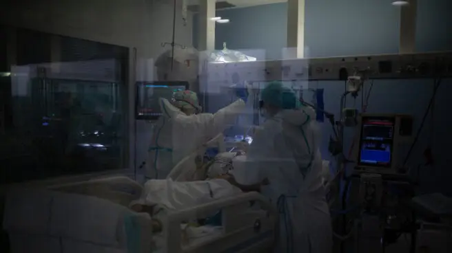 Fallece una mujer por Covid tras dar a luz en un hospital sevillano