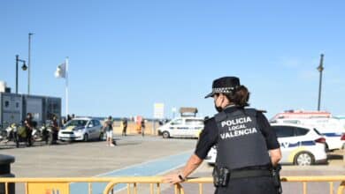 Dos detenidos por una agresión sexual de madrugada en la playa de Valencia