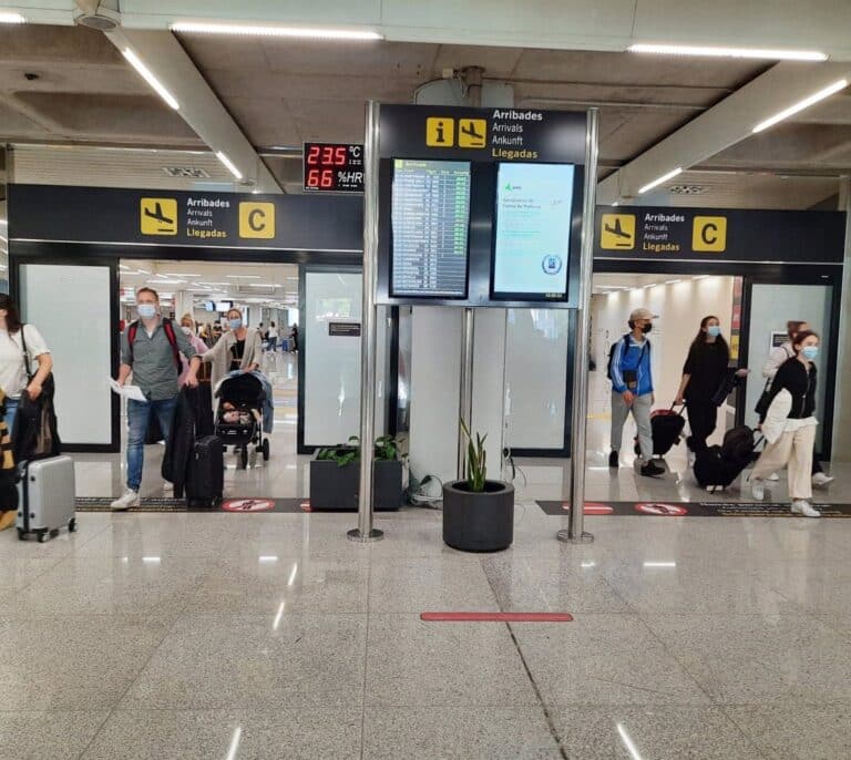 Los aeropuertos españoles operarán 15.763 vuelos en la segunda operación salida del verano