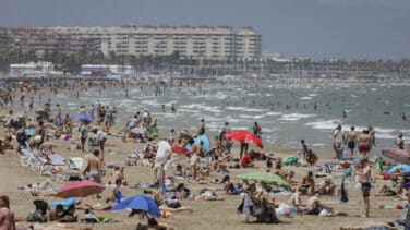 La patronal del turismo alerta de un frenazo en las reservas de viajeros extranjeros