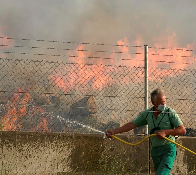 Incendios en Ávila: el fuego en Navalacruz arrasa ya más de 5.000 hectáreas