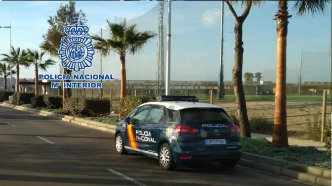 Detienen a tres menores acusados de apuñalar a otro durante un botellón en Almería