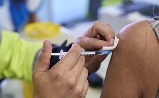 La Junta de Castilla y León pone en marcha a partir de mañana la 'autocita' para vacunación