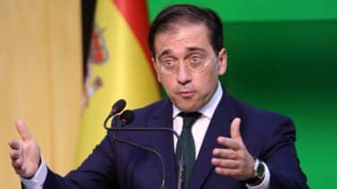 El ministro español de Exteriores busca en Pakistán vías para evacuar a más afganos