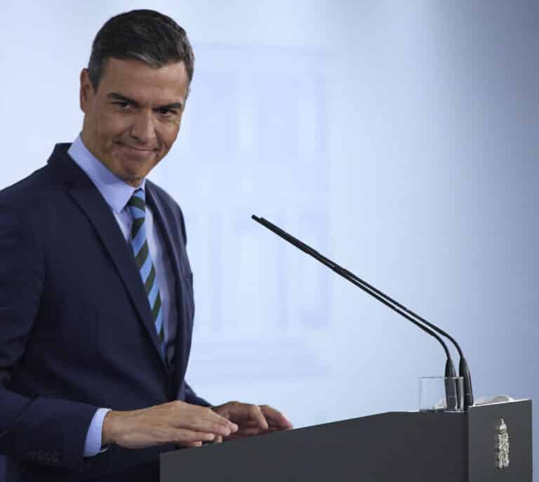 El hachazo de Sánchez a las eléctricas hizo cambiar la recomendación del consejo de Naturgy a sus accionistas