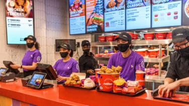 Jollibee, el gigante filipino que llega a España para disputar a KFC y Popeyes la guerra del pollo frito