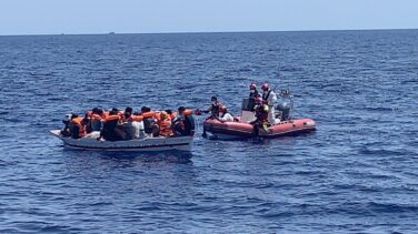 Al menos 40 migrantes mueren tras un naufragio en la costa sur de Italia