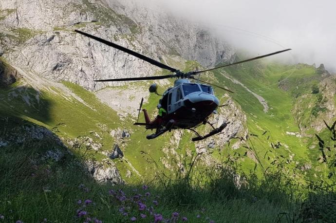 Fallecen dos senderistas al despeñarse por una ladera en Cantabria