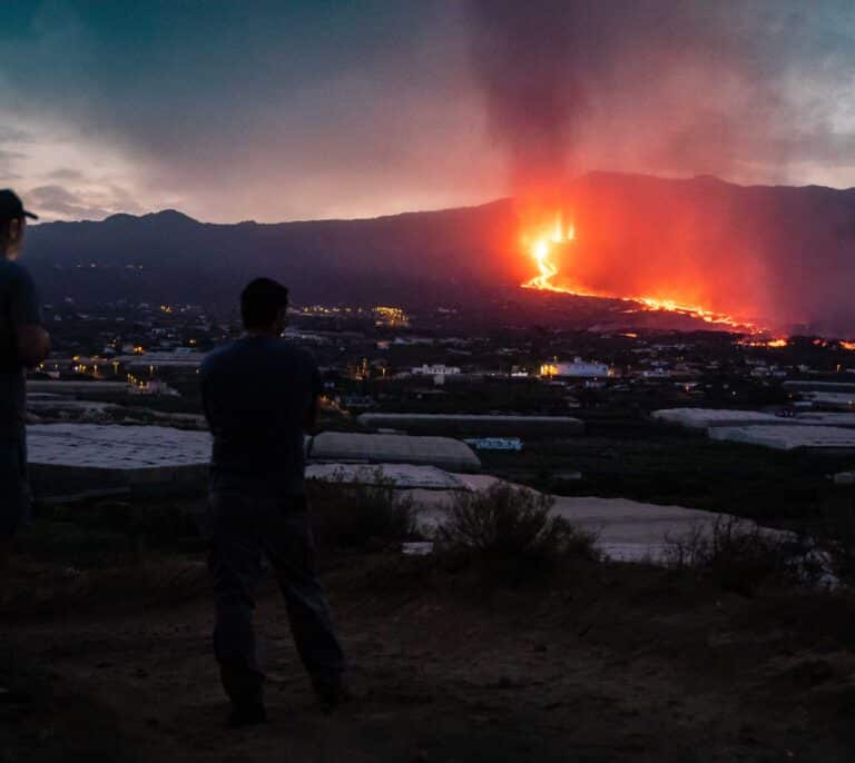 La banca solo tiene una decena de viviendas disponibles en La Palma para los afectados por el volcán