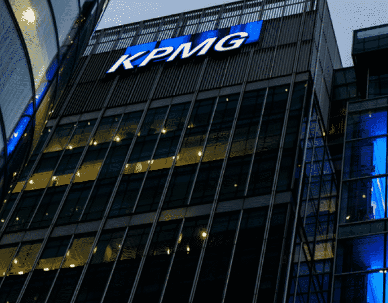 Solo un 14% de las empresas del mercado continuo tiene planes para alcanzar cero emisiones netas, según KPMG