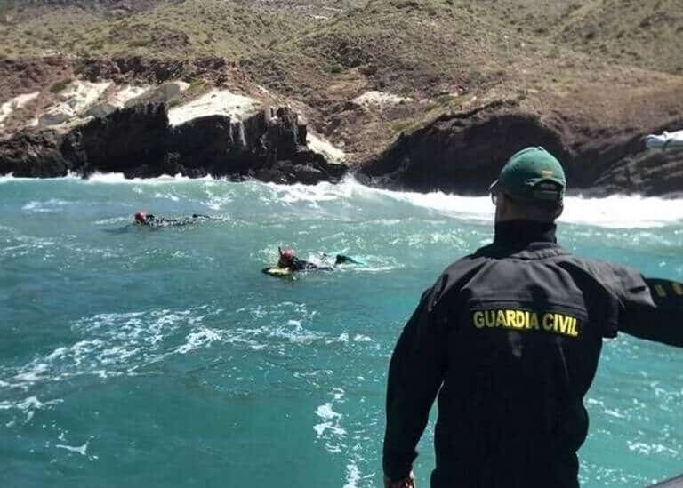 Rescatan el cadáver de un joven en avanzado estado de descomposición en el puerto de Algeciras