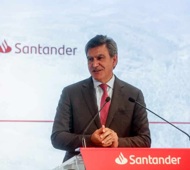 Santander completa en seis meses la firma de 1.000 hipotecas al 95% para jóvenes