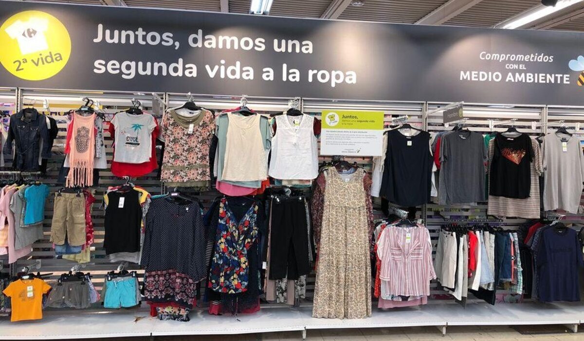 Carrefour, Alcampo y Zalando se lanzan a vender ropa de segunda mano
