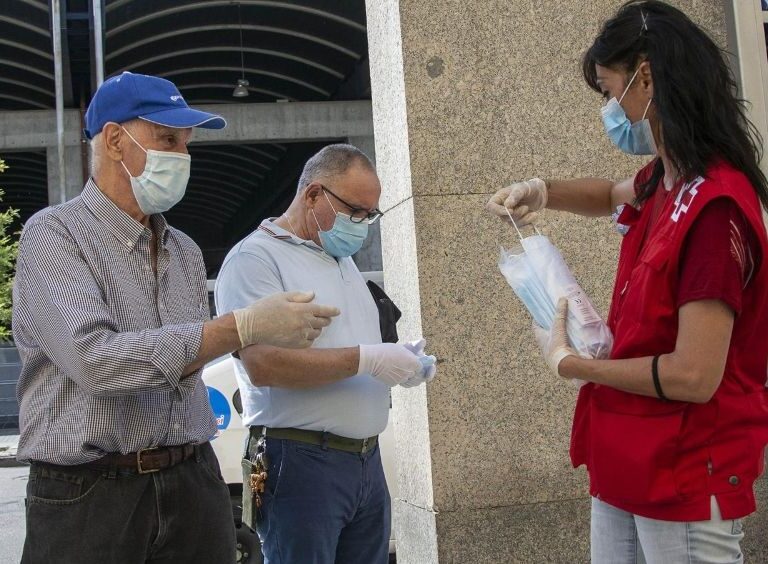 El uso de la mascarilla ha doblado las infecciones oculares y la sequedad ocular