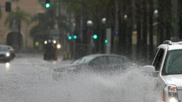 Los Bomberos atienden en Cataluña unos 400 avisos por el temporal