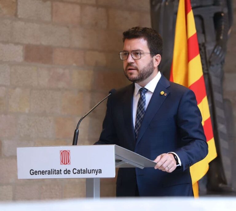 Abogados de Barcelona ven "de extrema gravedad" que el Govern no cumpla la sentencia del castellano