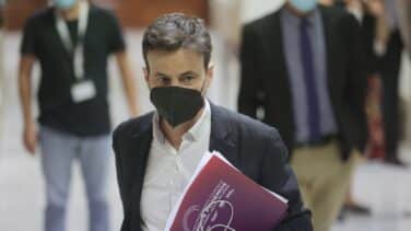 Sánchez pide respetar la disciplina de voto en la designación de Arnaldo ante el conato de rebelión en Podemos