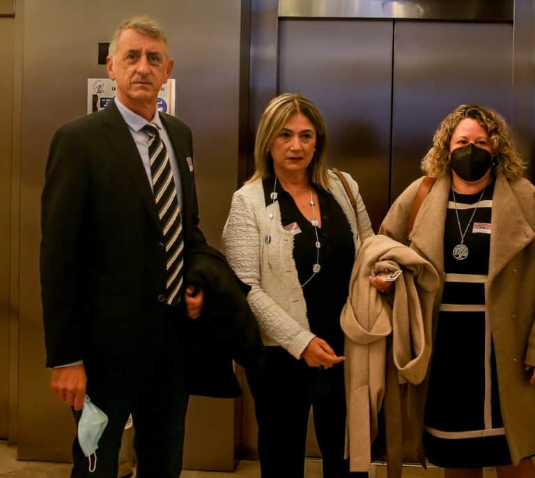 La madre de Marta Calvo se reúne con el PSOE para pedir que ocultar un cadáver sea delito: "Quiero que me apoyen"