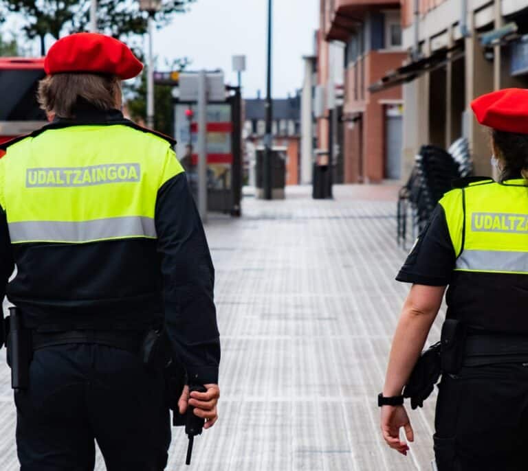 Hallan a dos mujeres muertas en una vivienda de Bilbao