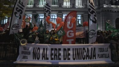 Unicaja no reduce la cifra de salidas por el ERE y los sindicatos van a la huelga