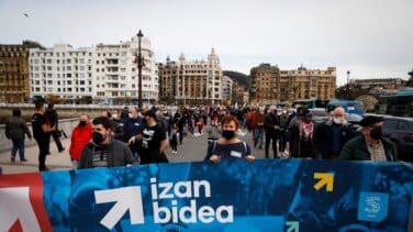 Homenaje a etarras en Arrasate: "Es compatible con la solidaridad hacia las víctimas"