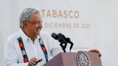 La autoridad electoral de México cancela el referéndum revocatorio sobre López Obrador por "falta de fondos"
