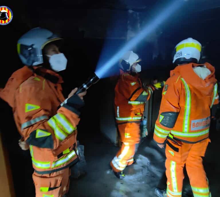 Seis muertos por el incendio de una residencia de ancianos en Valencia