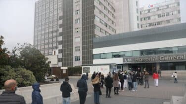 España registra 140.000 casos sin apenas variación en los hospitalizados y las UCI