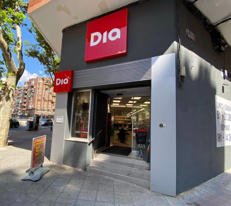 Dia vende hasta 235 supermercados y dos naves logísticas a Alcampo