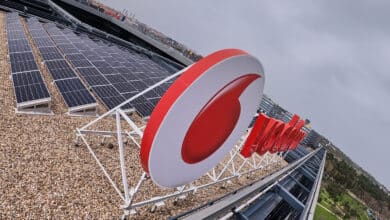 Vodafone España retrocede en ingresos por servicios por la pérdida de clientes