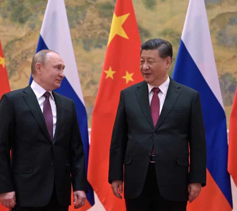 Xi Jinping, estrella de los Juegos Olímpicos de invierno, extiende la alfombra roja a Putin