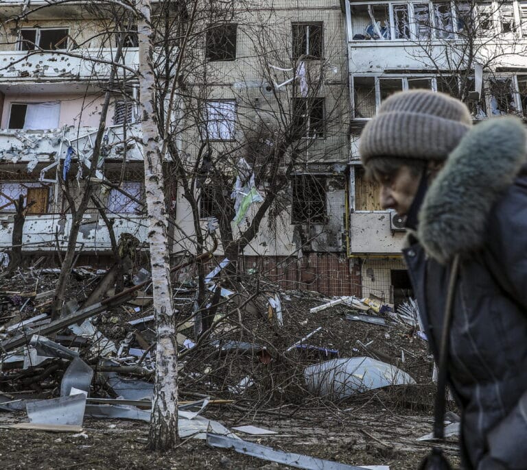 Kiev, decidida a resistir: "Solo tenemos una salida, luchar y vencer"