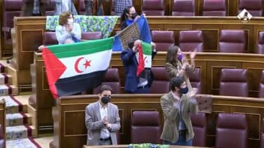 Batet reprende a Podemos por sacar banderas del Sáhara en el Congreso, en un debate sobre bajas de maternidad