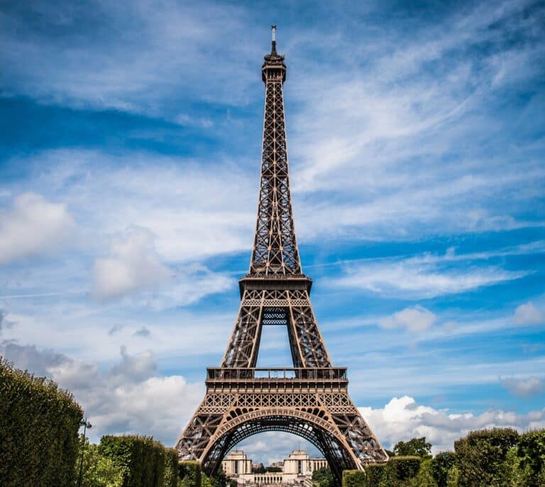 La torre que venció al viento: la verdadera historia de la Torre Eiffel