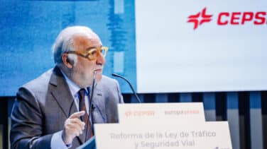 La DGT justifica la eliminación de los 20 km/h para adelantar: "Favorece instalar más radares de tramo"