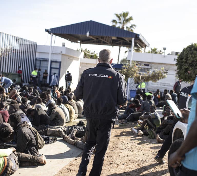 SUP y JUPOL piden antidisturbios para impedir los saltos en la valla de Melilla