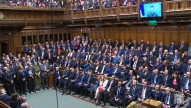 Zelenski, a los parlamentarios británicos: "Luchamos como vosotros lo hicisteis contra los nazis"