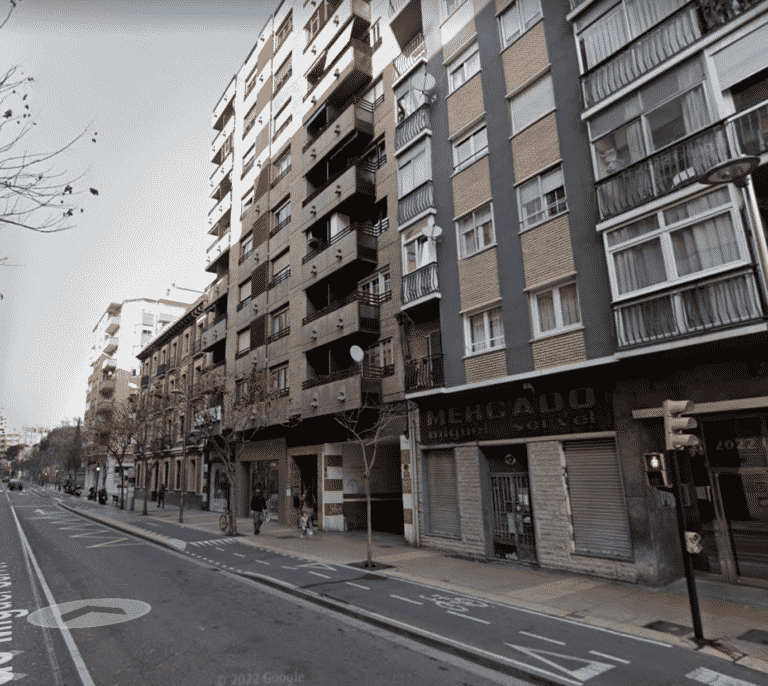 Un joven de 28 años mata a su madre en Zaragoza y después se suicida arrojándose de un cuarto piso