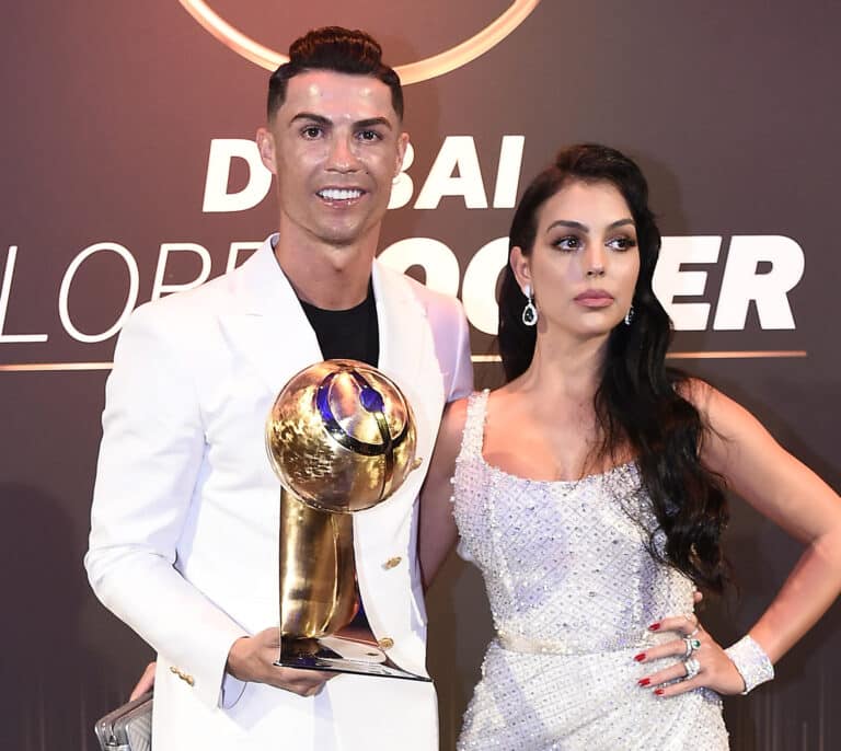 Cristiano Ronaldo anuncia la muerte de uno de los mellizos que esperaba junto a Georgina