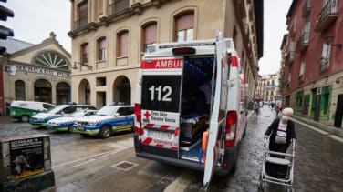 Una mujer agrede a dos TES cuando era trasladada al Hospital Universitario de Son Espases