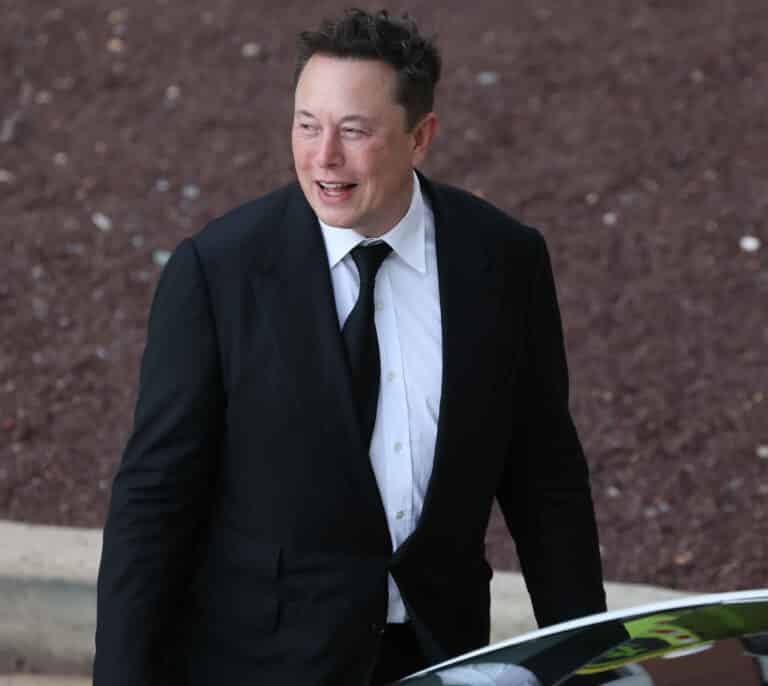 Elon Musk presenta ante el supervisor su plan de compra de Twitter con la ayuda de Morgan Stanley