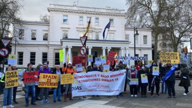 Los trabajadores de embajadas y consulados, en pie de guerra contra Albares